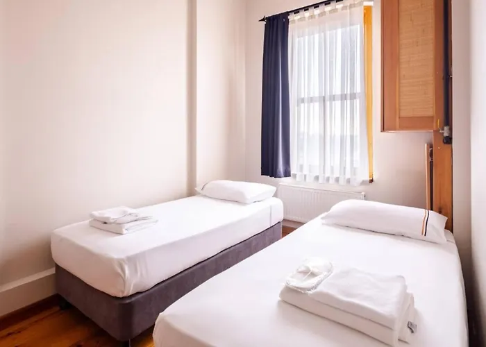 Apartment Cool Authentic 2bd2bath Galata Tower Home! #413 *