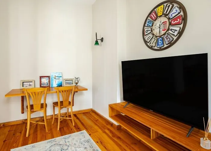 Apartment Cool Authentic 2bd2bath Galata Tower Home! #413 *