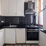 Cool Authentic 2bd2bath Galata Tower Home! #413