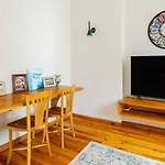 Cool Authentic 2bd2bath Galata Tower Home! #413