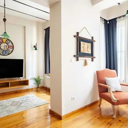 Διαμέρισμα Cool Authentic 2bd2bath Galata Tower Home! #413 Κωνσταντινούπολη