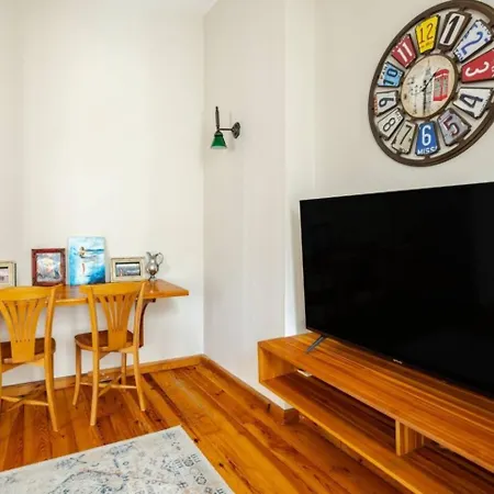 Διαμέρισμα Cool Authentic 2bd2bath Galata Tower Home! #413 *