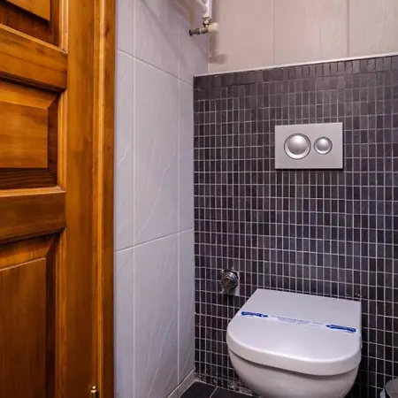 Διαμέρισμα Cool Authentic 2bd2bath Galata Tower Home! #413 Κωνσταντινούπολη