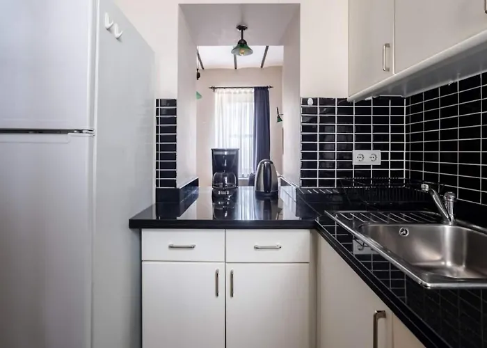 Cool Authentic 2bd2bath Galata Tower Home! #413