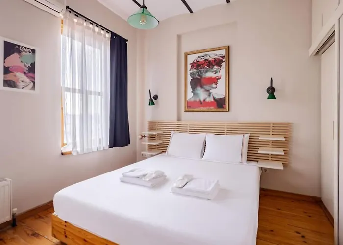 Cool Authentic 2bd2bath Galata Tower Home! #413 Istanbulská provincie